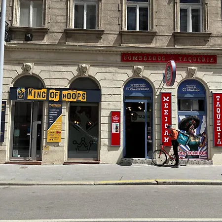 Daire Supreme Center